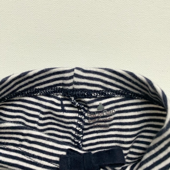 GAP Baby Sweater & Leggings Set - Picture 5 of 5